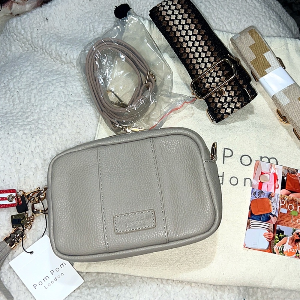 NWT Pom Pom London City Mini Bag in Stone 🔥🔥
